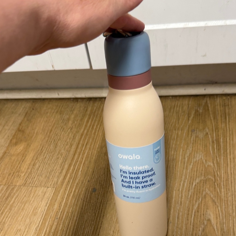 Owala Insulated Water Bottle with Built-in Straw 24oz